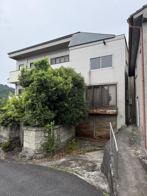 アットホーム】桜井市 大字初瀬（長谷寺駅） 3階建 11DK