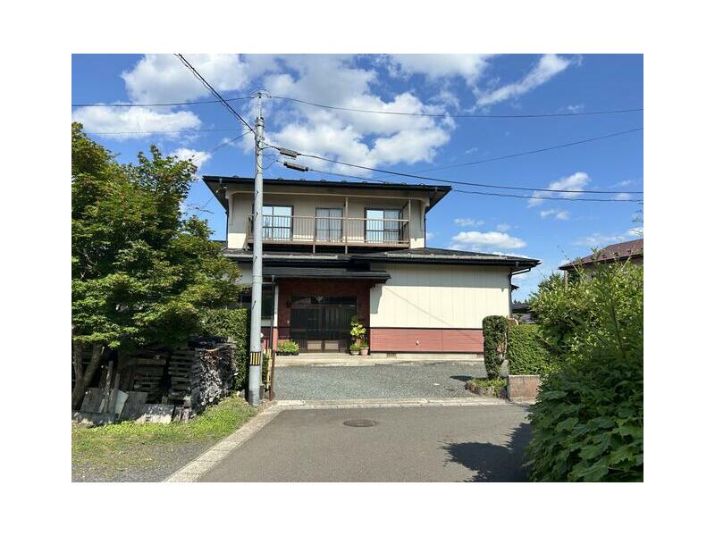 Hanamaki City, Ishidoriya Town, Koji 5 Chiwari (Ishidoriya Station) 2-story building 7SDK