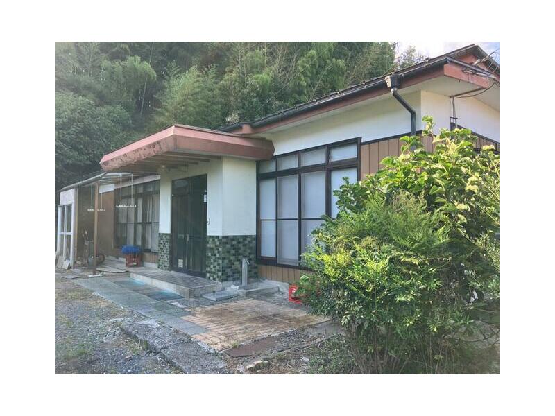 Matsuyama, Osaki-shi, Matsuyama Sengoku Aza Matsuyama (Matsuyama-cho Station) Single story house 5K

1,450,000 yen