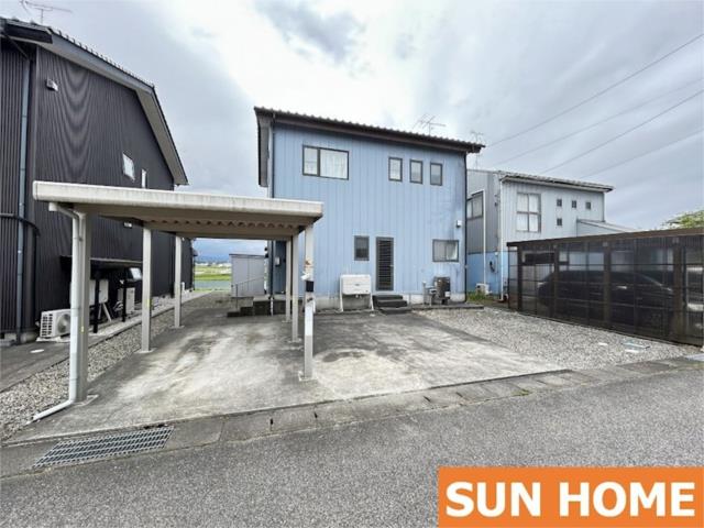 Cheap house for sale in Nakaniikawa, Toyama