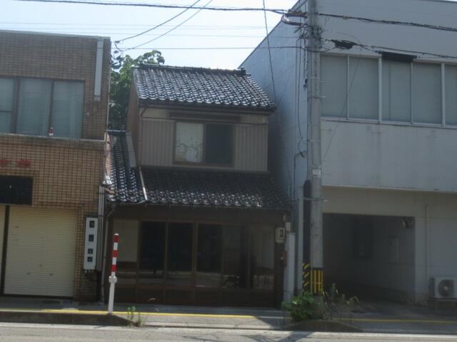 Cheap house for sale in Imizu, Toyama