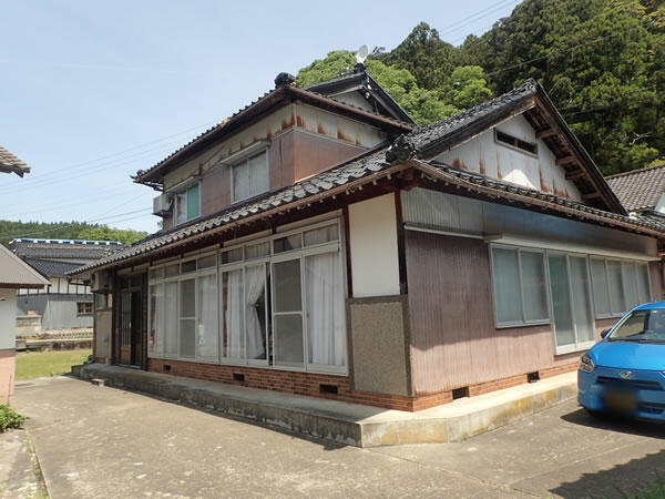 Cheap house for sale in Himi, Toyama