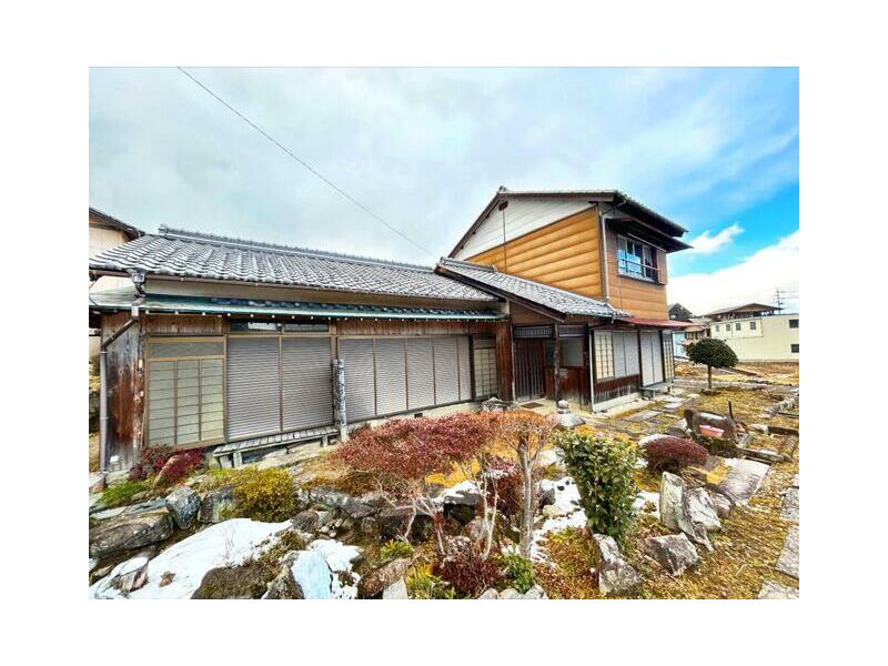 Ena City, Nagashima Town Nakano (Ena Station) 2-story building 6DK