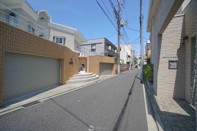 アットホーム 武蔵野市 吉祥寺本町４丁目 吉祥寺駅 地上3階地下1階建 ７ｌｄｋ 武蔵野市の中古一戸建て 提供元 殖産ベスト お問い合わせ窓口 一軒家 家の購入