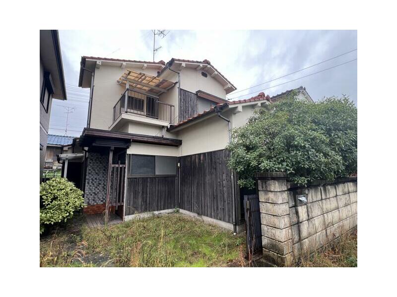 Soshacho 1-chome, Imabari-shi, Imabari (Imabari Sta.) 2F 4DK

4,500,000 yen