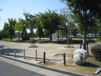 アットホーム 貝塚市 畠中２丁目 二色浜駅 地上2階地下1階建 ４ｌｄｋ 貝塚市の中古一戸建て 提供元 株 リウイルトラスト 熊取店 一軒家 家の購入