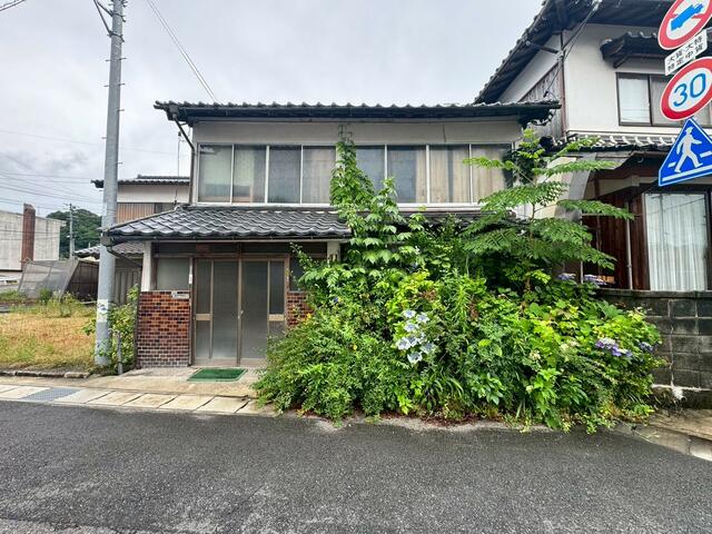 Cheap house for sale in Houki, Tottori