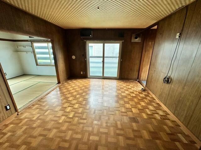 滝川市 西町6丁目(滝川駅) 2階建 4LDK 3