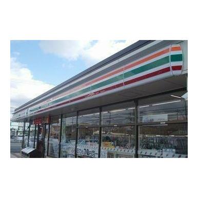 セブンイレブン 姫路天神2丁目店 距離：185m