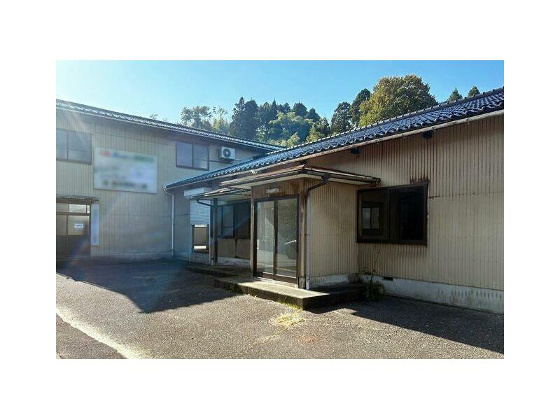 Kahoku District, Tsubata Town, Asada (Nakatsubata Station) 2-story 6DK