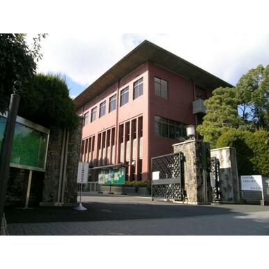 京都府立大学 距離:1,909m