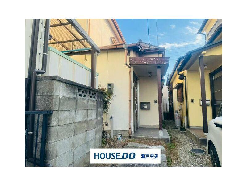 2-story building, 4DK, in Mitsukecho, Seto City (Shinseto Station) - 5,900,000 yen.