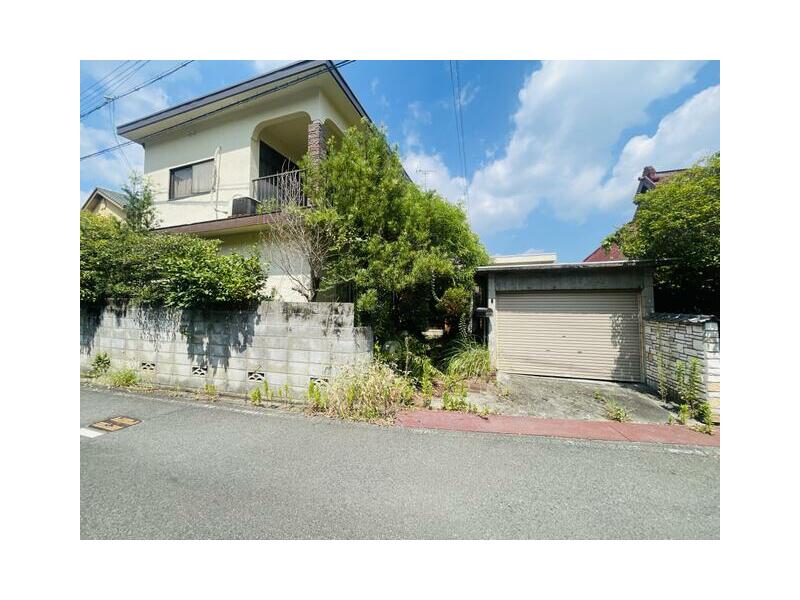 Tatsuno-shi, Ibusai-cho, Shingu (Tatsuno Stn.) 2F 7DK

2.5 million yen