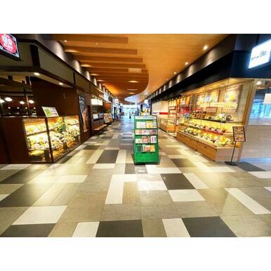 ｉｉａｓ（イーアス）　高尾 距離：859m