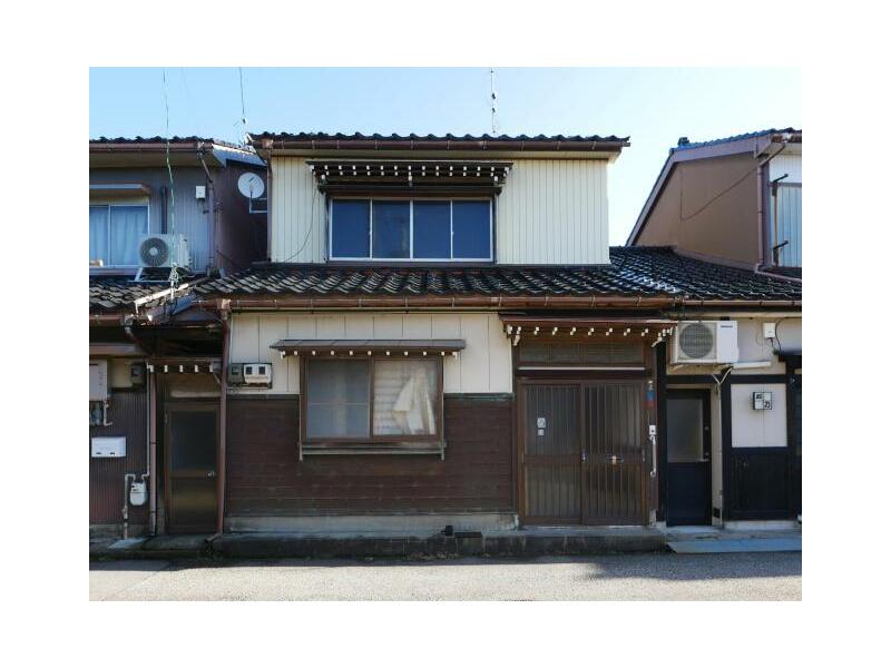 Himeno, Takaoka City (Shimmachi-guchi Station) 2-story 4K