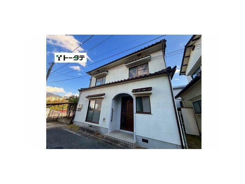 Hiroshima City, Asakita Ward, Ochiai 1-chome (Kumura Station) 2-story building 5DK
