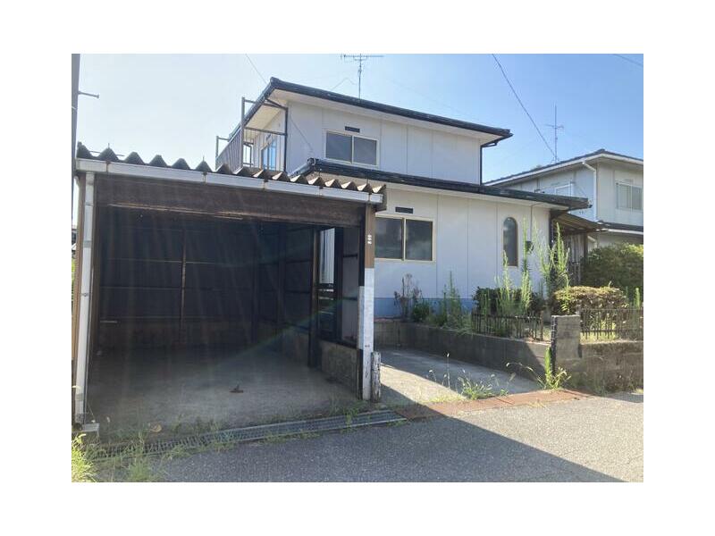 2-chome, Matsugaoka, Kaga-shi, Kaga (Kagaonsen Sta.) 2F 5DK

1,000,000 yen