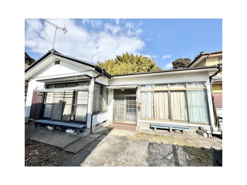 Otsu-cho, Kitaibaraki-city (Otsu-ko Sta.) Single story house, 4DK

2.4 million yen