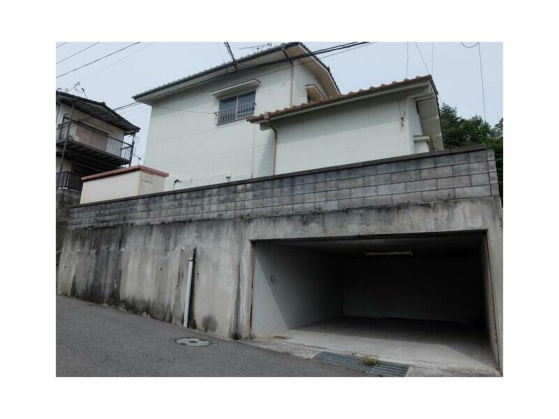 4, Fujio-cho, Iwakuni-shi, Iwakuni (Fujio station) 2F 3LDK

900,000 yen