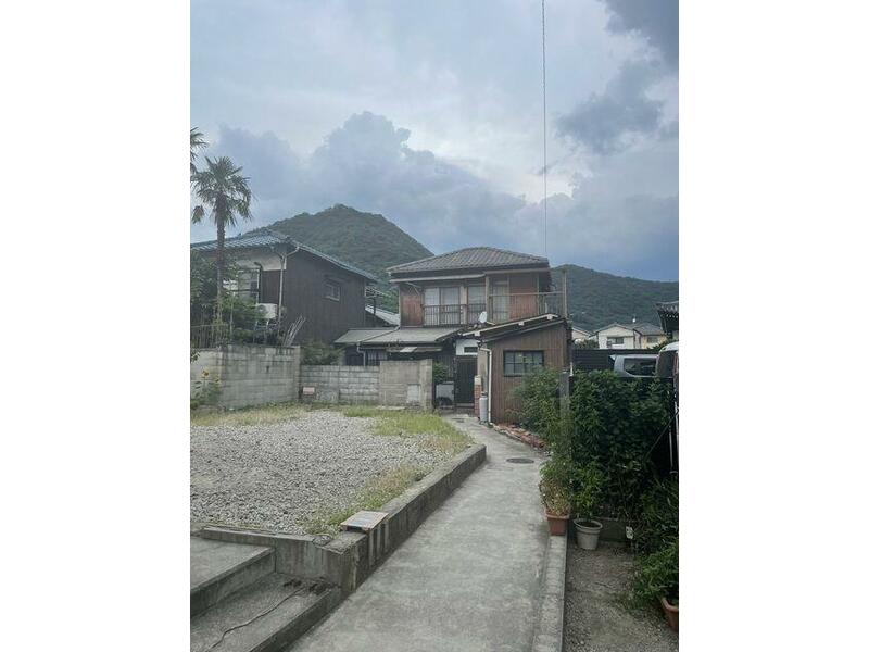 Mihara City Higashimachi 2-chome (Mihara Station) 2-story 5K