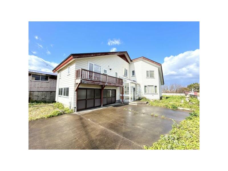 Noshiro City, Mukunoshiro, Hirakageno (Mukunoshiro Station) 3-story building 5SLDK