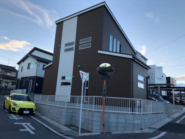 アットホーム 知多市 寺本台２丁目 寺本駅 2階建 ４ｌｄｋ 知多市の中古一戸建て 提供元 株 不動産ｓｈｏｐナカジツ とうかい 知多店 一軒家 家の購入