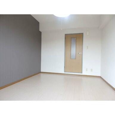 同物件別部屋のお写真です。
