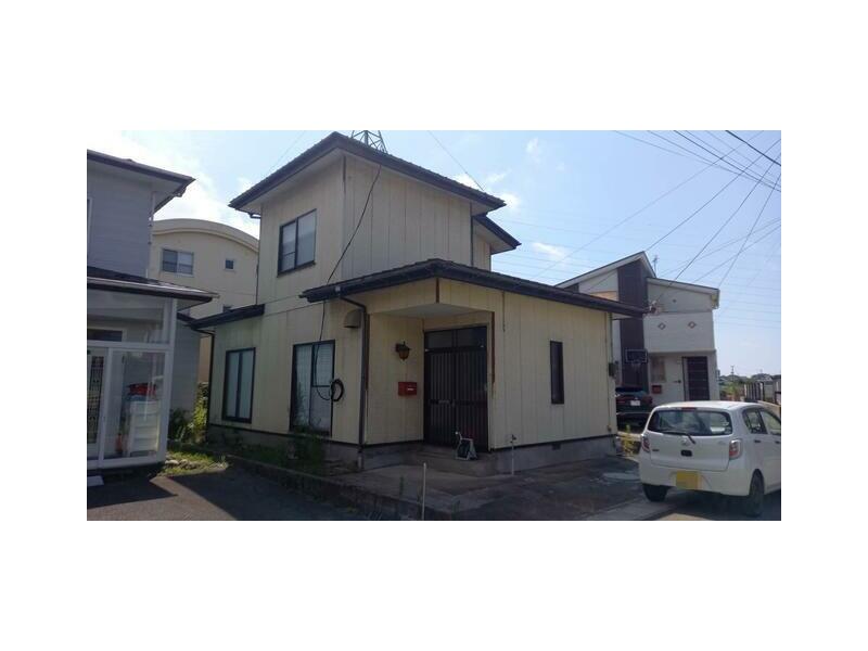 2-story 4LDK in Tegata Karamiden, Akita City (Izumi Soto-Asahikawa Station)