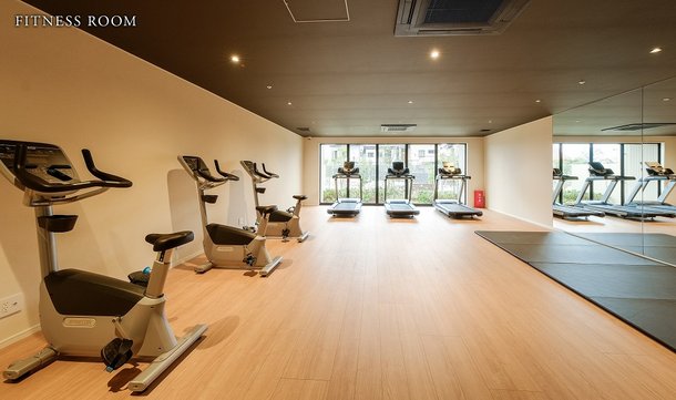 FITNESS ROOM