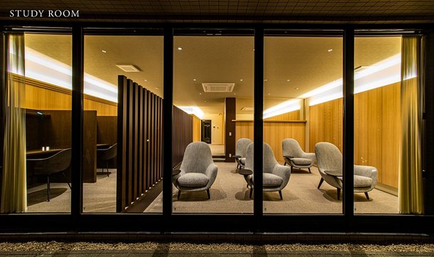 STUDY ROOM