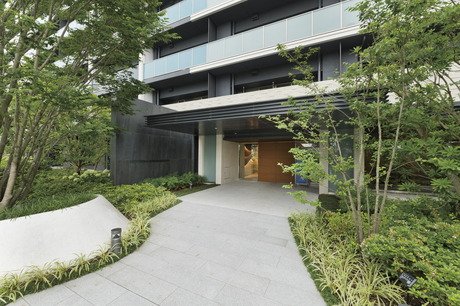 エントランス(2021年7月撮影)