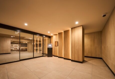 [エアリーマークス／風除室／2025年8月撮影]