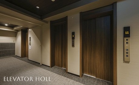 ELEVATOR HOLL
