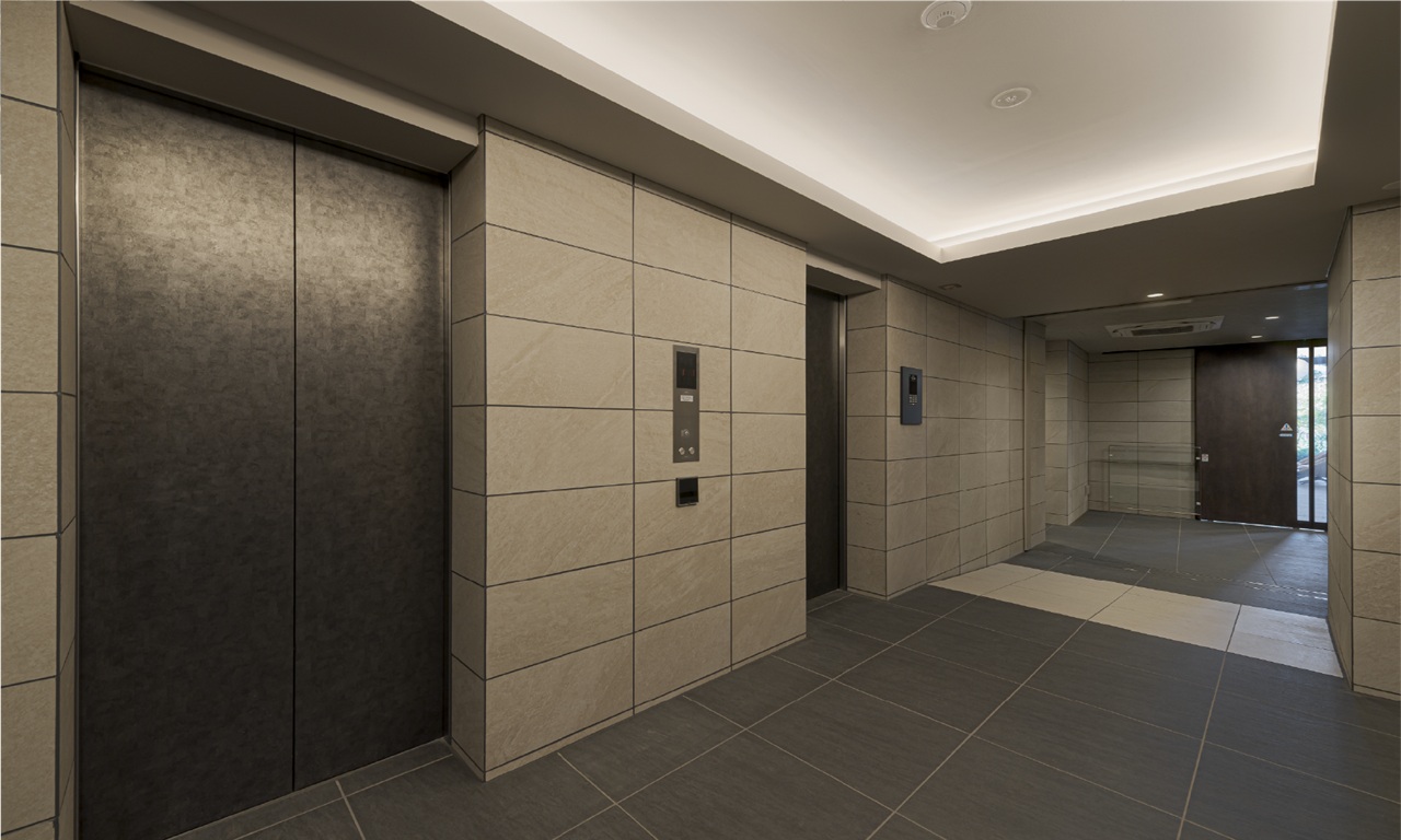 エレベーターホール竣工写真