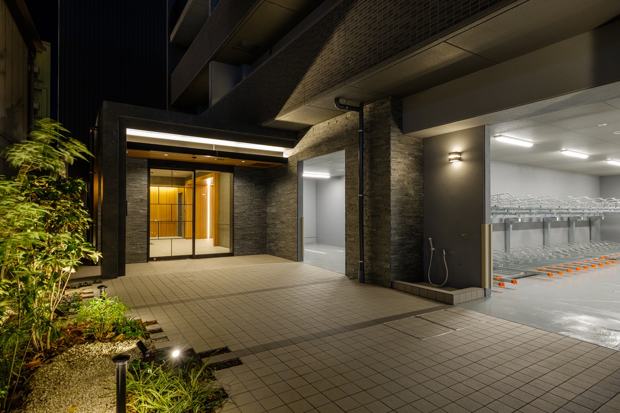 イーストエントランス（2025年12月撮影）