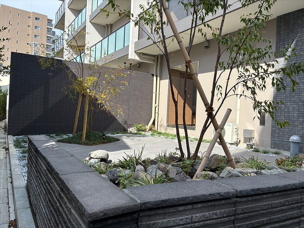 エントランスガーデン