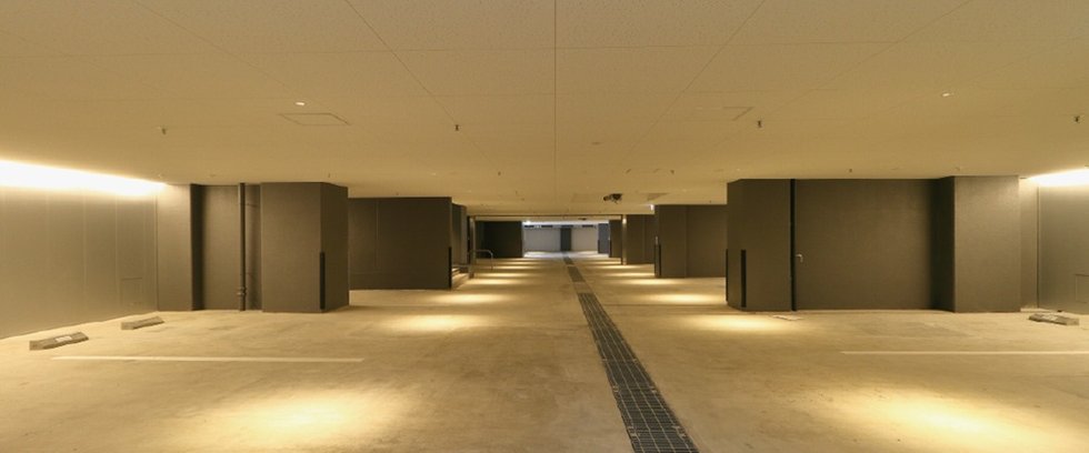 屋内平地式駐車場（地下1階）（2025年4月撮影）