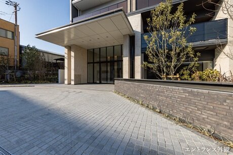 エントランス外観