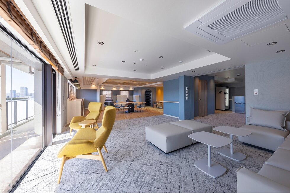 スカイラウンジ