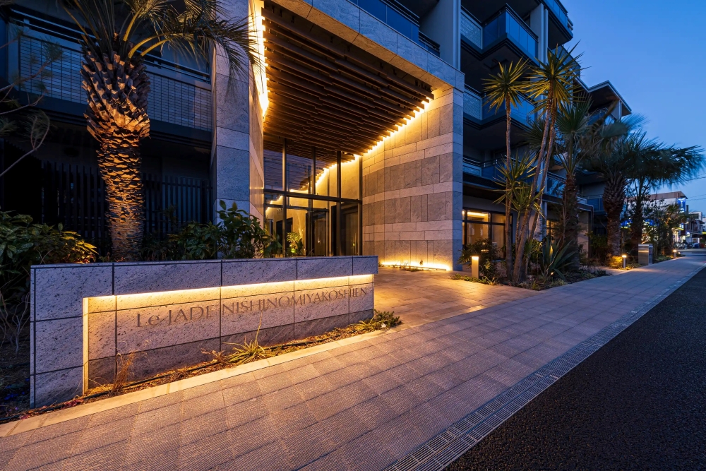 エントランスアプローチ（2026年2月撮影）