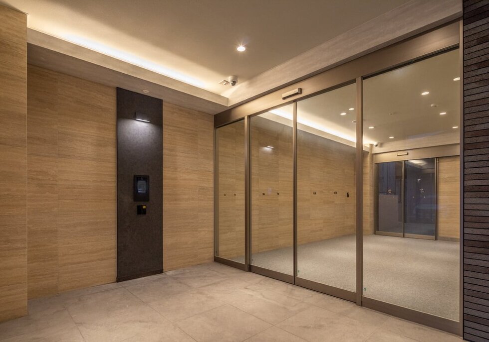 風除室・エントランス写真（2026年3月撮影）