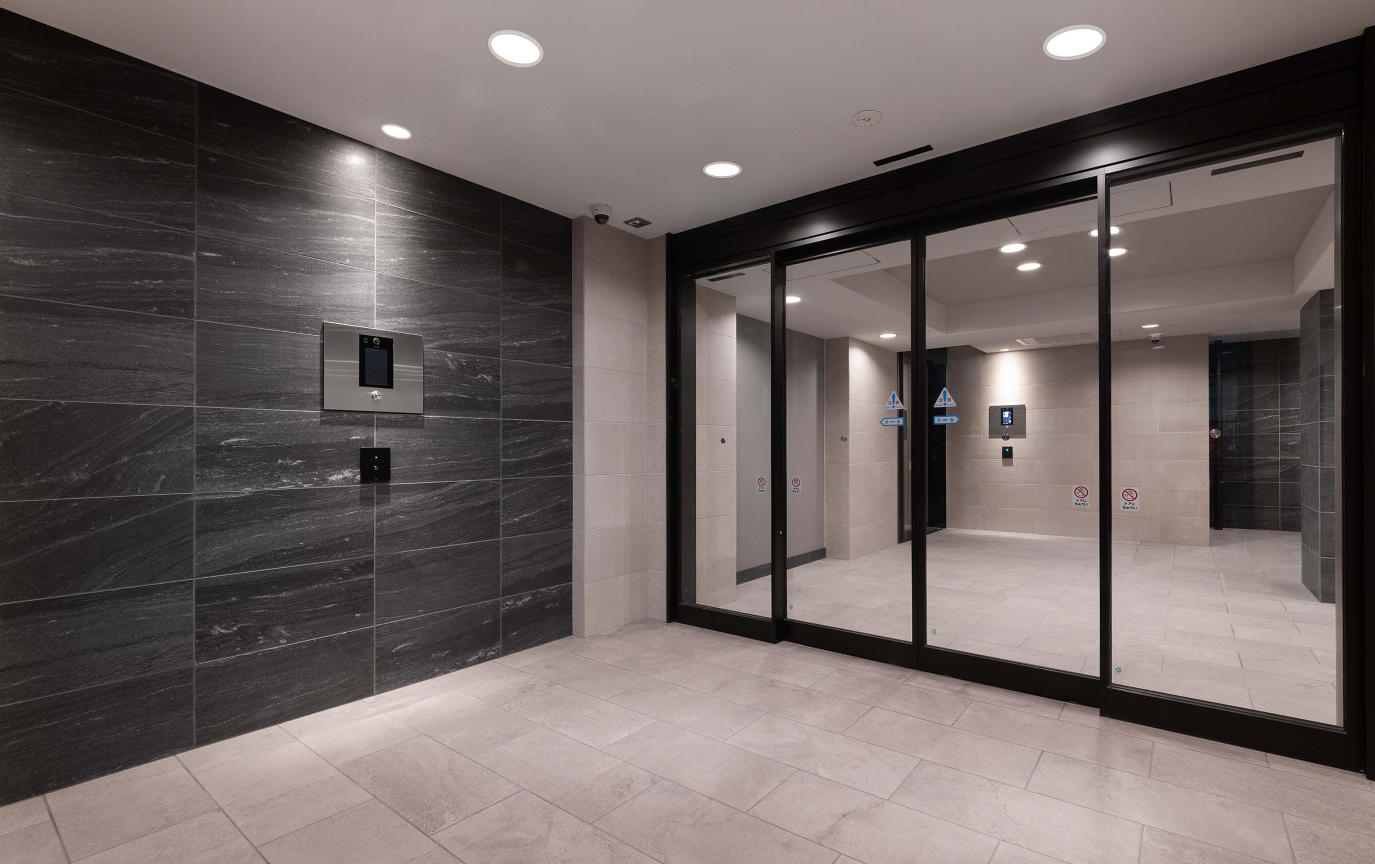 ENTRANCE(2025年11月撮影)