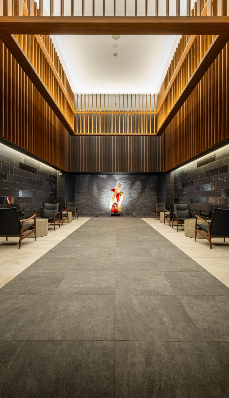 ENTRANCE HALL / LOUNGE