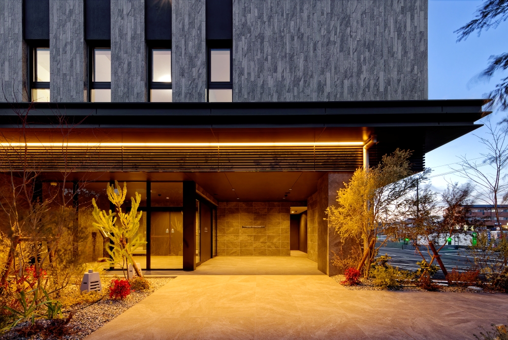 エントランス廻り(夜景)