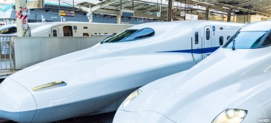 新幹線停車駅「新横浜」駅まで「菊名」駅より1駅2分。