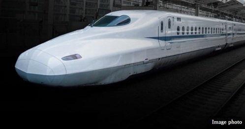 SHINKANSEN
新幹線で全国の都心へ。
「東京」や「京都」、「博多」も生活圏に。