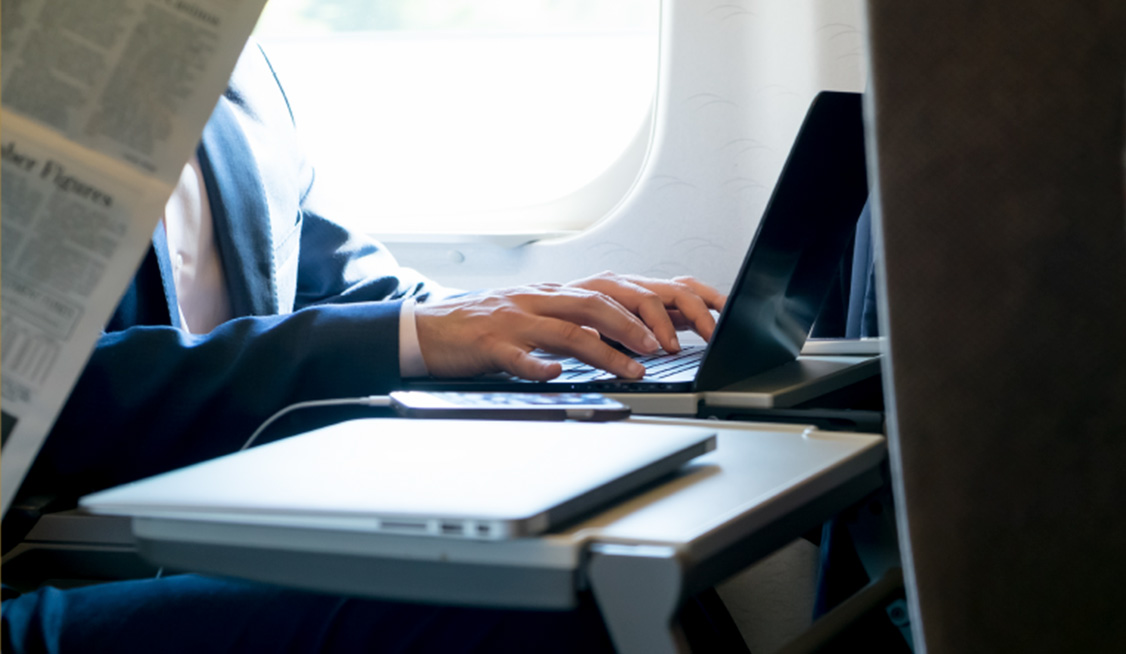 毎朝の通勤をより快適にする、中央線快速のグリーン車サービス。