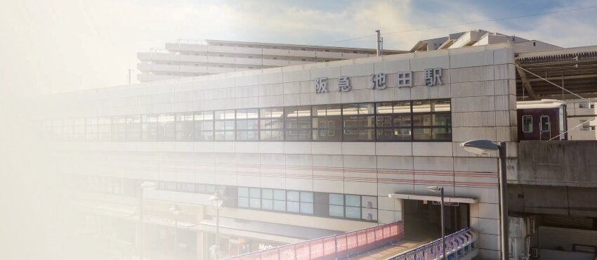 特急停車駅へフラットにアプローチ。
空路で広域へもスムーズに。