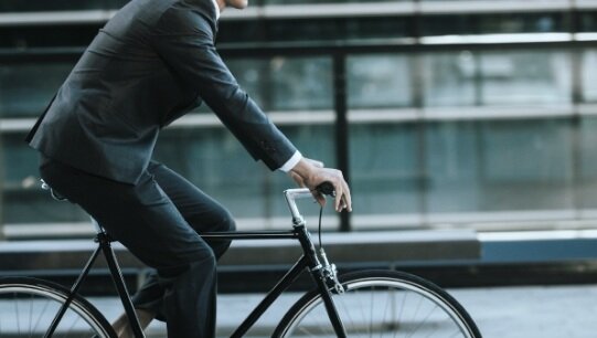 「名古屋」駅［桜通口］
自転車12分（約2,760ｍ）