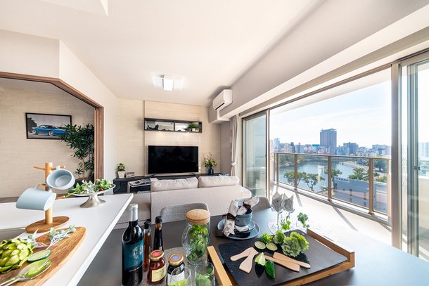 LIVING DINING KITCHEN